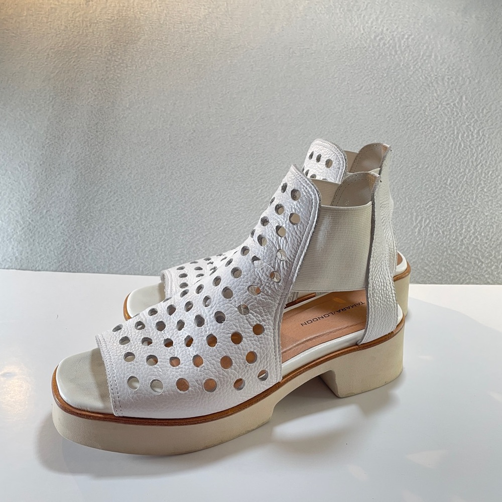 Tamara London Droid White Perforated Women's Shoes - Picture 2 of 8